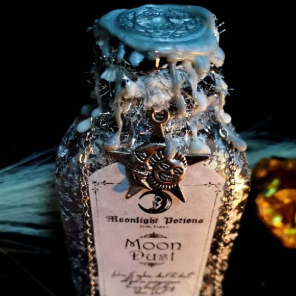 Moon dust Water Magic Potions Bottle Halloween Decoration bookshelf Ornament - Picture 3 of 4